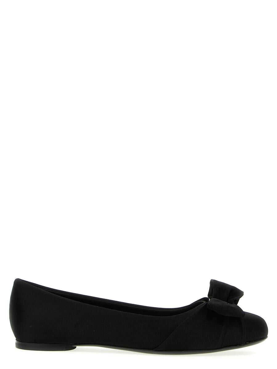 Ferragamo FERRAGAMO \'Varina\' ballet flats Black