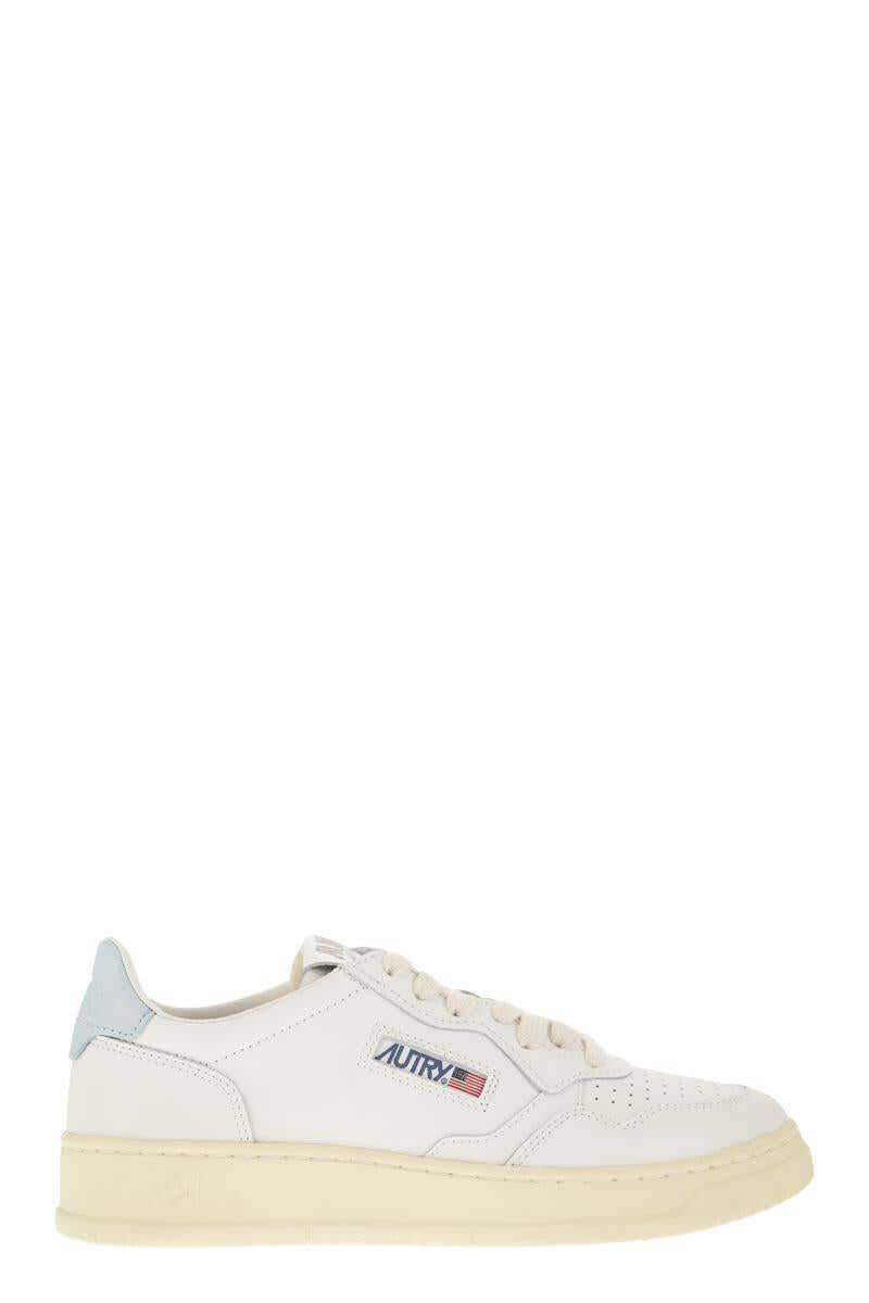 AUTRY AUTRY MEDALIST LOW - Leather Sneakers WHITE/LIGHT BLUE