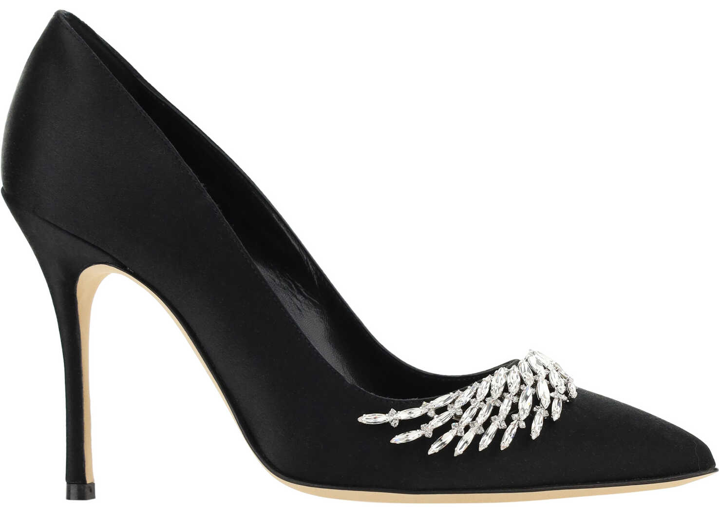 Manolo Blahnik Pluma Fabio Pumps BLCK