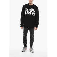 Bluze de trening Diesel pentru Barbati - Bluze de trening Diesel Maxi Embossed Logo S-Macs-G2 Crew-Neck Sweatshirt Black Barbati (BM 13568972) - B-mall.ro