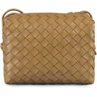 Genti de umar Bottega Veneta Bottega Veneta Mini Loop Leather Camera Bag