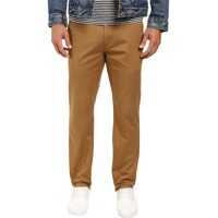 Pantaloni casual Levi's® Straight Chino