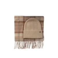 Caciuli Barbour "Aubrey" Scarf And Beanie Gift Set Femei