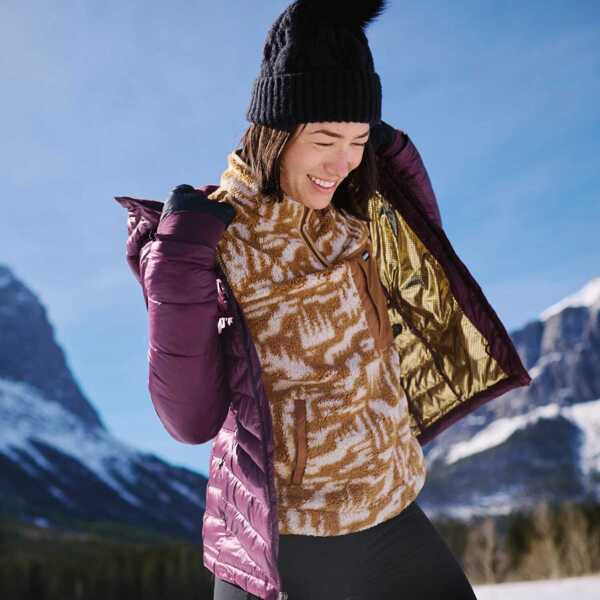 Caciuli Columbia Boundless Days Cable Knit Pom Beanie Black Femei (BM 16432146) 3