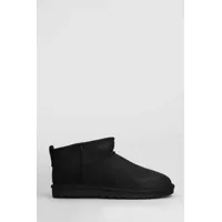 Bocanci UGG Classic Ultra Mini Low Heels Ankle Boots Barbati