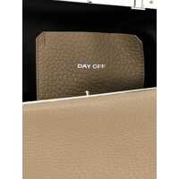 Genti de umar THE ATTICO Dama - Genti de umar THE ATTICO The Attico Day Off Shoulder Bag Beige Femei (BM 17185975) - B-mall.ro