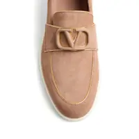 Mocasini Dama - Mocasini Valentino Garavani Valentino Garavani Valentino Garavani Vlogo Signature Loafers Beige Femei (BM 17286246) - B-mall.ro