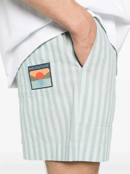 Pantaloni scurti MAISON KITSUN Awning Striped Cotton Shorts With Frontal Maxi Pockets Green Barbati (BM 17304232) 5