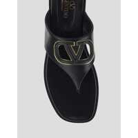 Sandale Valentino Garavani Dama - Sandale Valentino Garavani Valentino Garavani Sandals NERO/ANTIQUE BRASS Femei (BM 17999727) - B-mall.ro