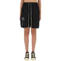 Pantaloni scurti Shorts With Logo Femei