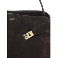 Genti de mana Salvatore Ferragamo Hug Soft Shoulder Bag (M) Femei