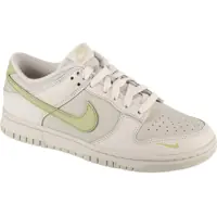 Sneakers Wmns Dunk Low Femei