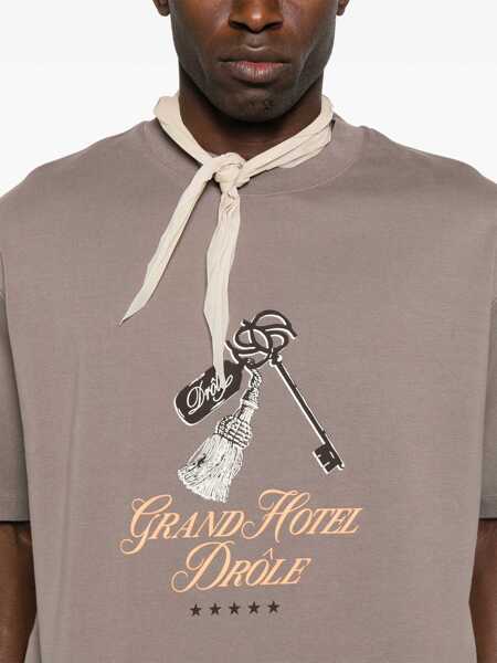 Tricouri DRLE DE MONSIEUR Grand Hotel Print T-Shirt GREY Barbati (BM 18326452) 4