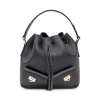 Genti de umar Salvatore Ferragamo Ferragamo Bucket Bag In Black Leather Femei