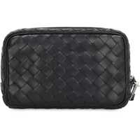 Portofele Bottega Veneta pentru Barbati - Genti de mana Bottega Veneta Bottega Veneta Intrecciato Small Pouch With Wristlet Black Barbati (BM 18440526) - B-mall.ro