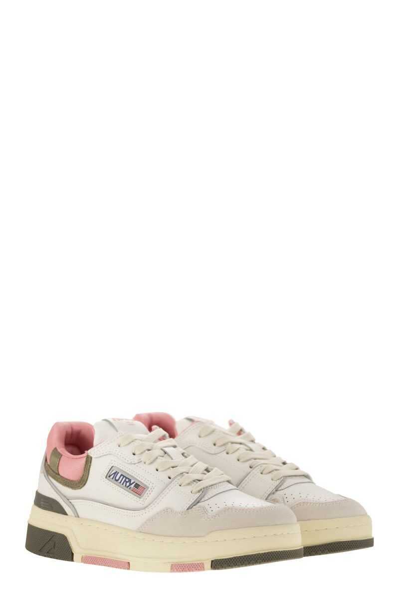 Sneakers AUTRY Autry Clc Low Sneakers In Leather And Suede Color White And Geranium WHITE, PINK, GREEN Femei (BM 18451482) 8