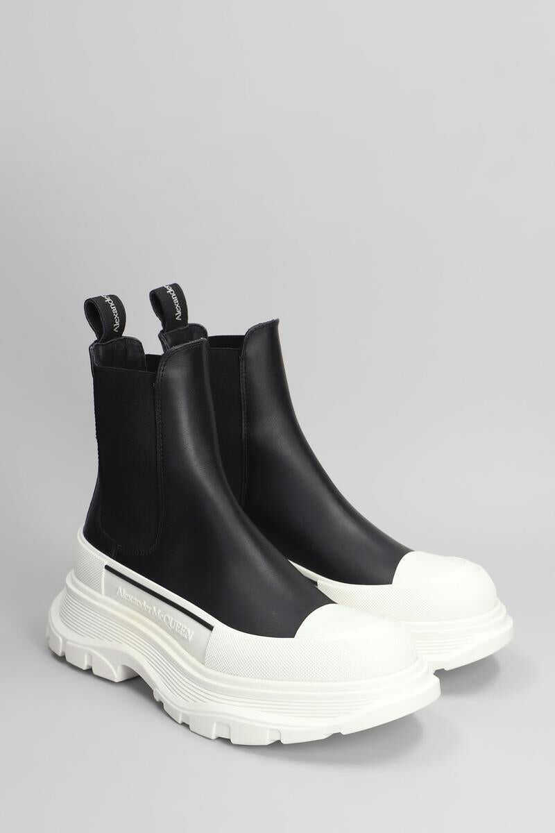 Bocanci Alexander McQueen Alexander McQueen Combat Boots Black Femei (BM 18491778) 2