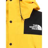 Jachete pentru Barbati - Jachete The North Face Dryvent Mountain Waterproof Jacket SUMITGLD/TNFBLK Barbati (BM 18552883) - B-mall.ro