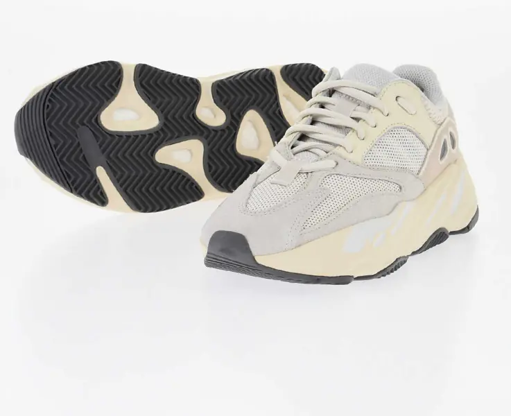 Sneakers adidas Yeezy Suede And Fabric Boost 700 Low-Top Sneakers Beige Barbati (BM 18686977) 1