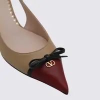Pantofi cu toc Valentino Garavani Dama - Pantofi cu toc Valentino Garavani Valentino Garavani Cream Leather Pumps INSOLENT/CAMMELLO/NERO Femei (BM 18783588) - B-mall.ro