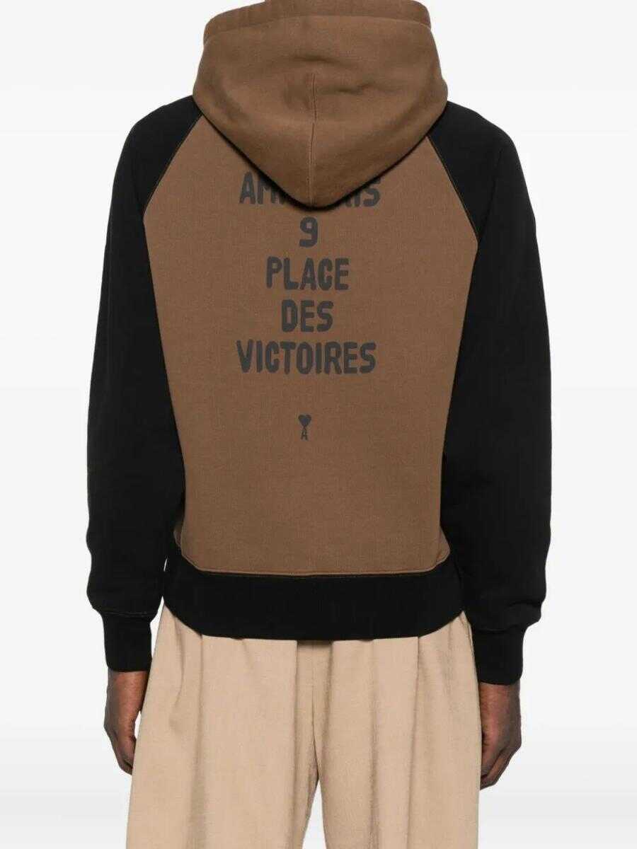 Pulovere AMI Paris AMI Paris Sweatshirt Patch NOISETTE/NOIR Barbati (BM 18908673) 1