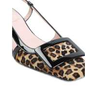 Pantofi cu toc Roger Vivier Dama - Pantofi cu toc Roger Vivier Roger Vivier Belle Vivier Slingback Pumps Multicolor Femei (BM 18929826) - B-mall.ro