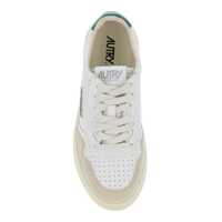 Incaltaminte Dama pagina 4 - Sneakers AUTRY Medalist White Low Top Sneakers With Green Suede Details In Leather Woman WHITE Femei (BM 18939111) - B-mall.ro