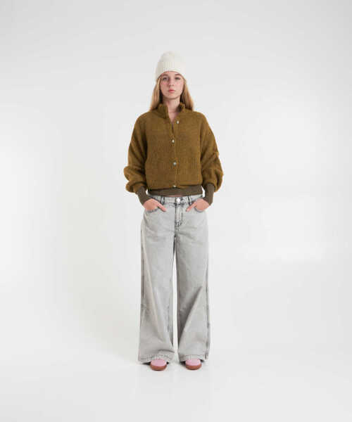 Tricouri American Vintage T-shirt with V-neck Green Femei (BM 19029439) 4