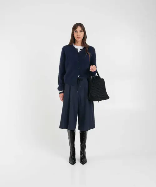 Pantaloni casual Jucca Bermuda shorts with pinstripes Blue Femei (BM 19033978) 3