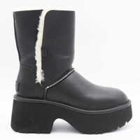 Bocanci UGG Black Leather Esme Boots Femei
