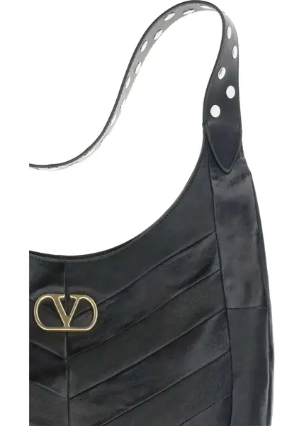 Genti de mana Valentino Garavani Shoulder Bag with a chevron motif NERO Barbati (BM 19277585) 4