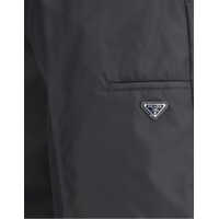 Pantaloni Prada pentru Barbati - Pantaloni casual Prada Re-Nylon Bermuda Shorts NERO Barbati (BM 19355504) - B-mall.ro