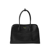Genti de mana Prada Handbags. Femei