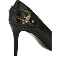 Pantofi cu toc Versace Jeans Couture Dama - Pantofi cu toc Versace Jeans Couture Versace Jeans Couture Dcollet Scarlett Black Femei (BM 19405677) - B-mall.ro