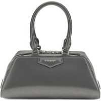 Genti de mana Givenchy Antigona East-West mini leather Box Handbag