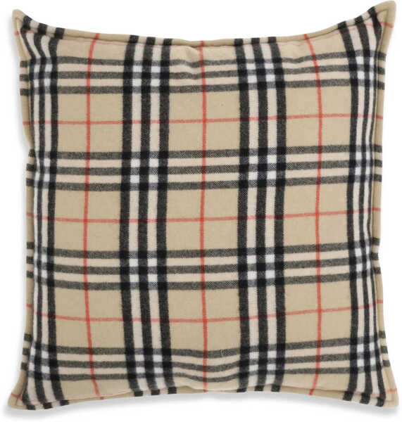 Esarfe Burberry Cushion crafted from a luxurious blend of wool and cashmere features the iconic Burberry Check SAND IP CHECK Femei (BM 19538408) 1
