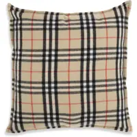 Esarfe Cushion crafted from a luxurious blend of wool and cashmere features the iconic Burberry Check Femei