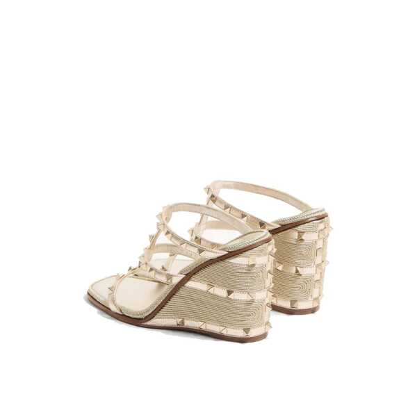 Saboti Valentino Garavani Valentino Garavani Rockstud Wedge Mules Gold Femei (BM 19699398) 3