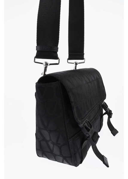 Genti tip postas Valentino Garavani Garavani All-Over Monogram Crossbody Bag Black Barbati (BM 19709828) 3