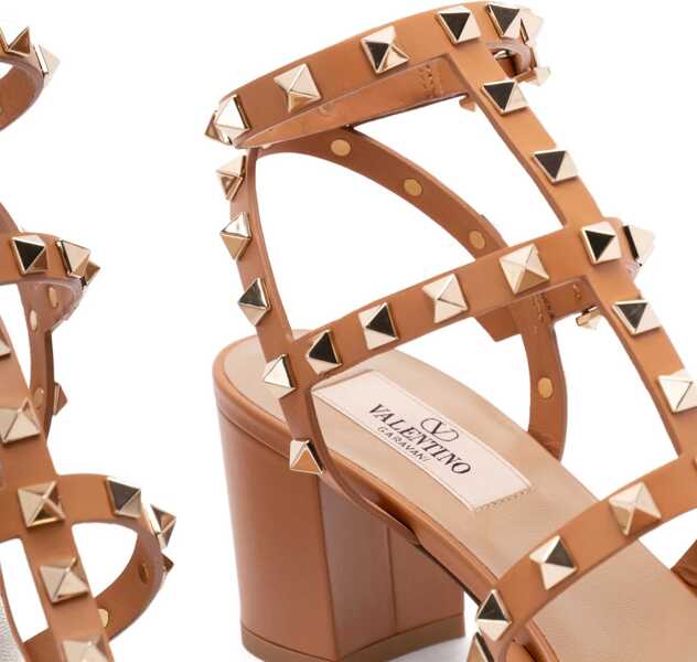 Sandale Valentino Garavani Leather Rockstud Sandals ALMOND BEIGE Femei (BM 19729991) 5