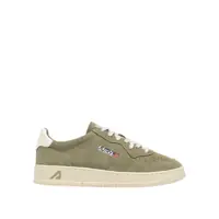 Sneakers AUTRY Autry Medalist Low Suede sneakers in the GREYGR WHT variant, product code AULMUH09