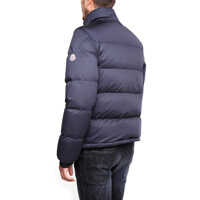 geci moncler produse in romania geci moncler produse in romania