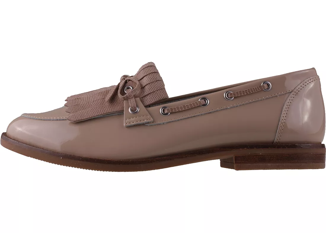 Mocasin Caprice Patent Loafer With Tassel Moccasins In Beige Beige