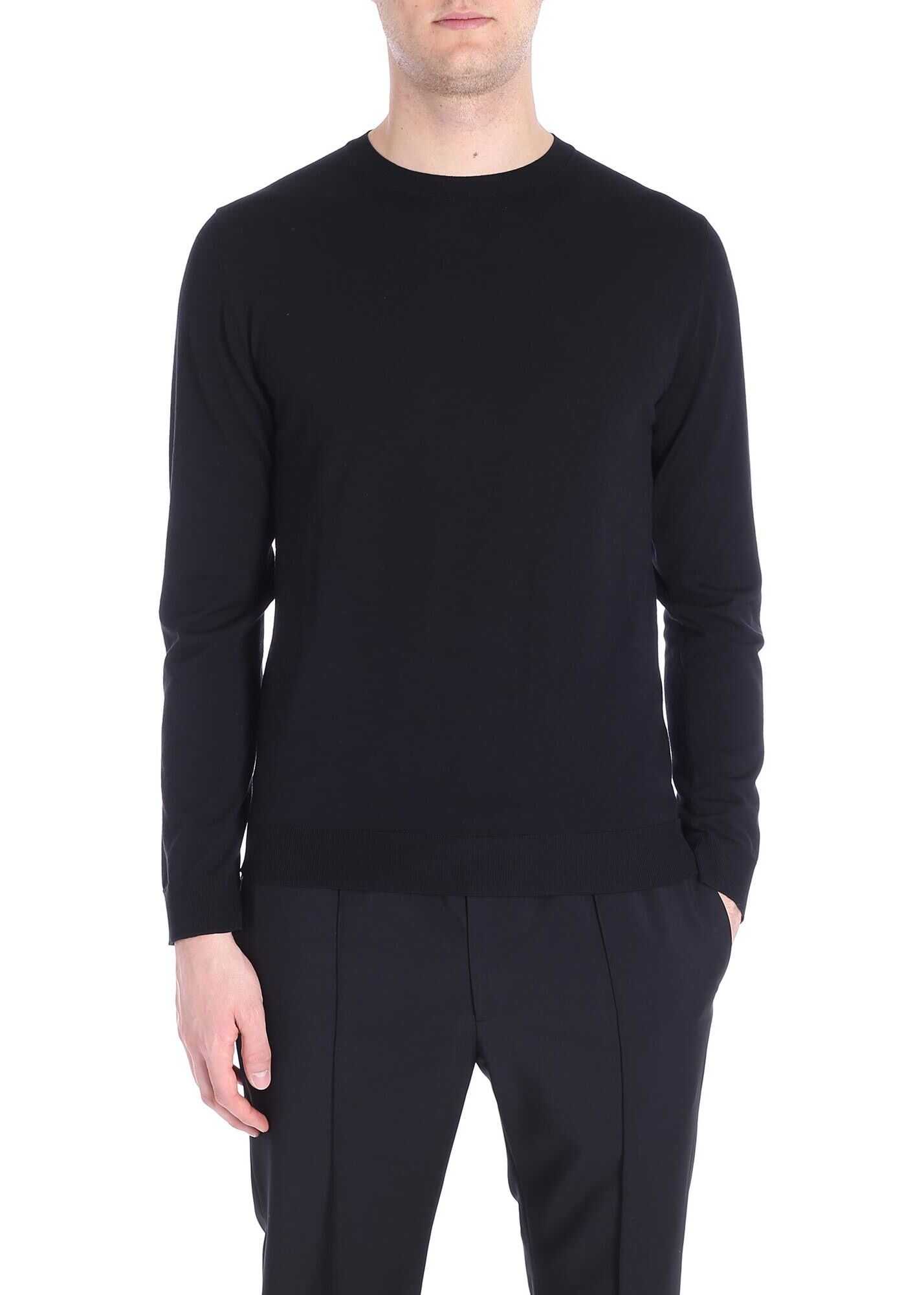 Black Roundneck Pullover
