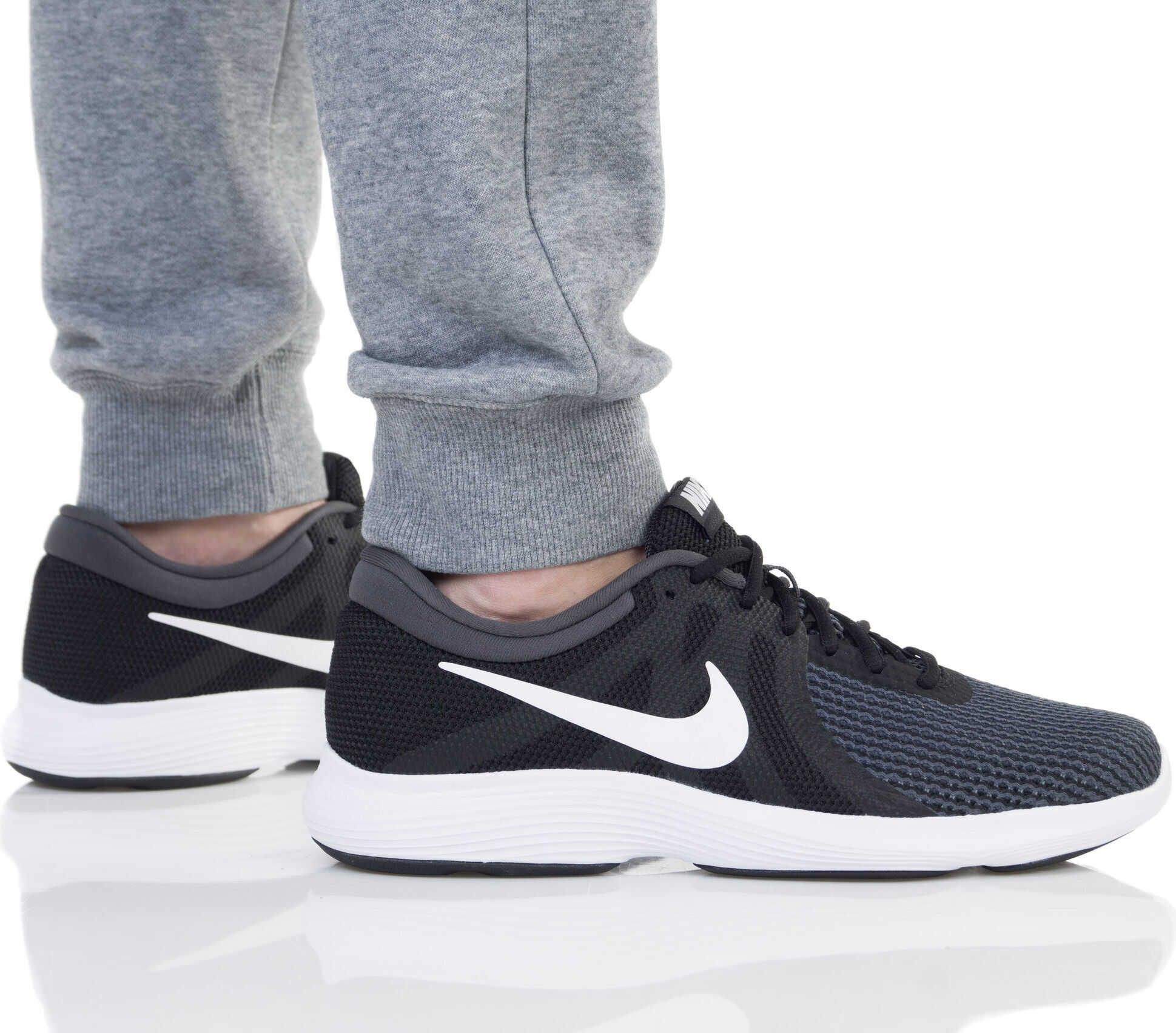 Nike Revolution 4 Negru
