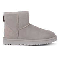 Botine Classic Ii Mini Light Grey Suede Sheepskin Ankle Boots. Femei