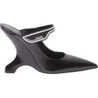Saboti Pointy Mules In Black Leather Femei