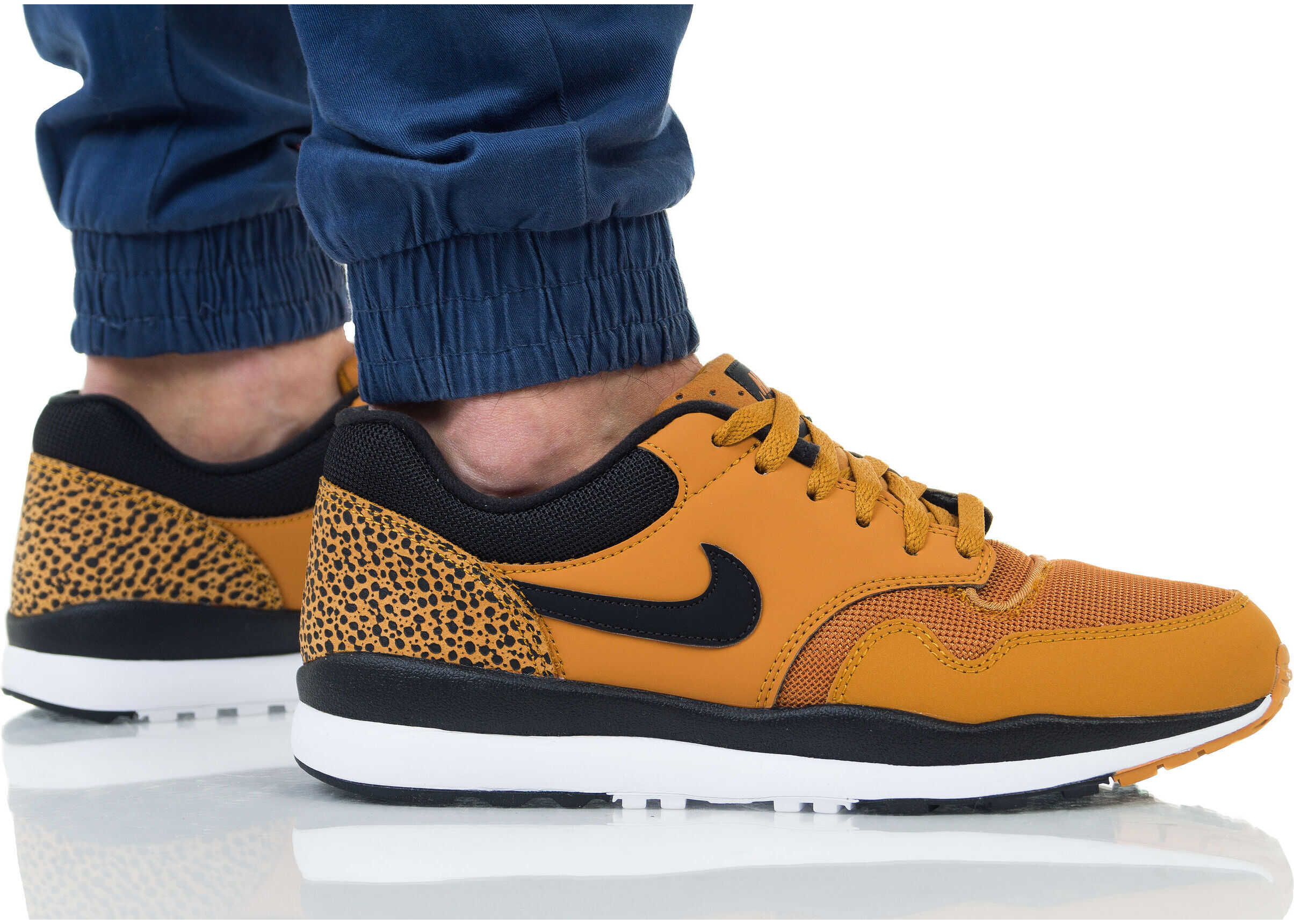 Nike Air Safari Maron