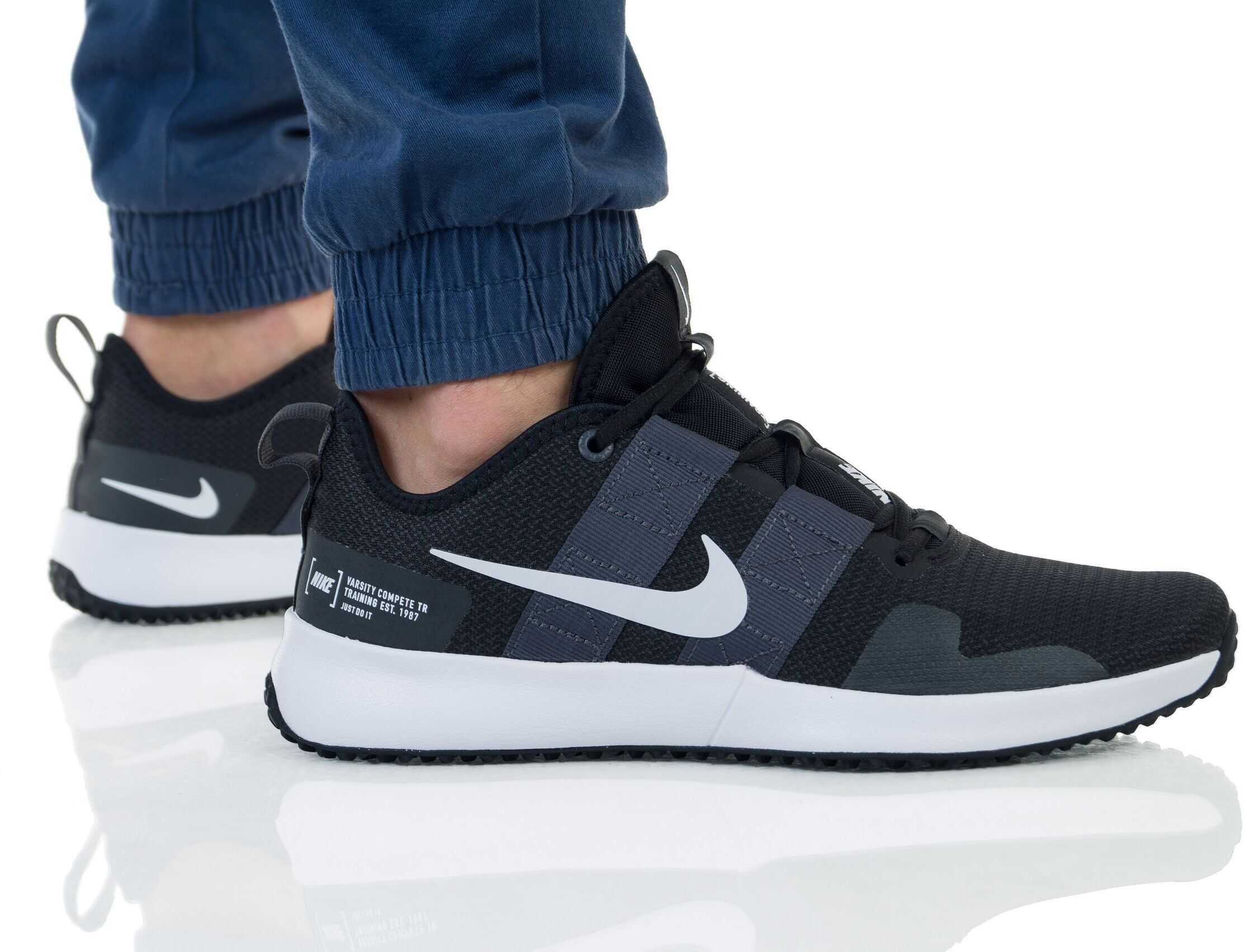 Nike Varsity Compete TR 2 Negru