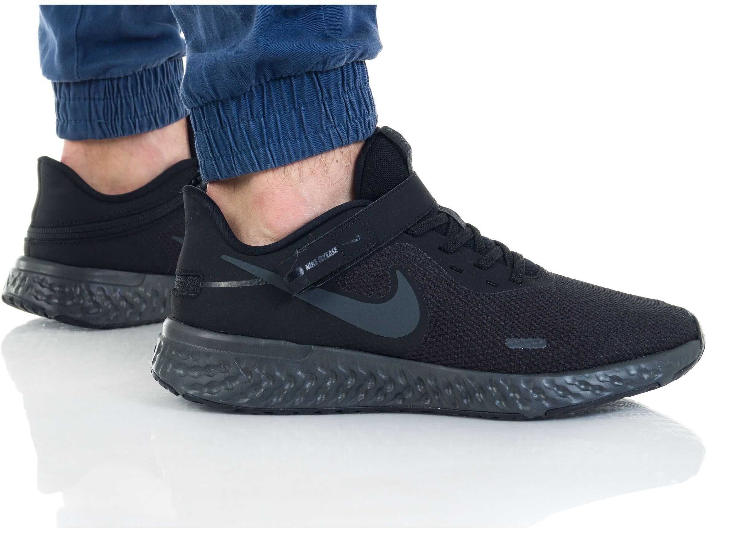 Nike Revolution Flyease 5 4E Negru